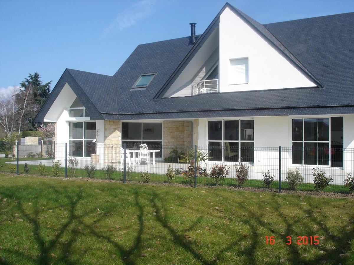Chez Mt Et Jr Acomodação com café da manhã Vannes Exterior foto